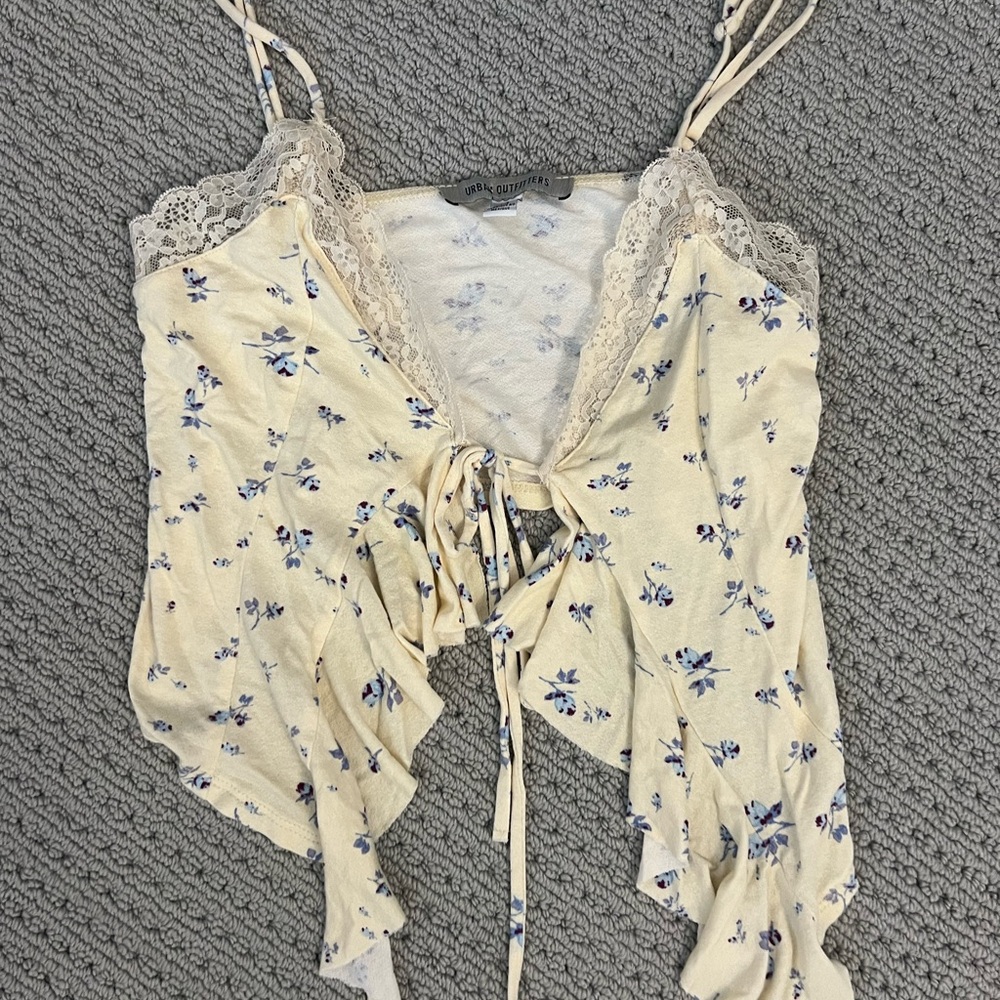 Urban Outfitters Yellow floral flowy tank